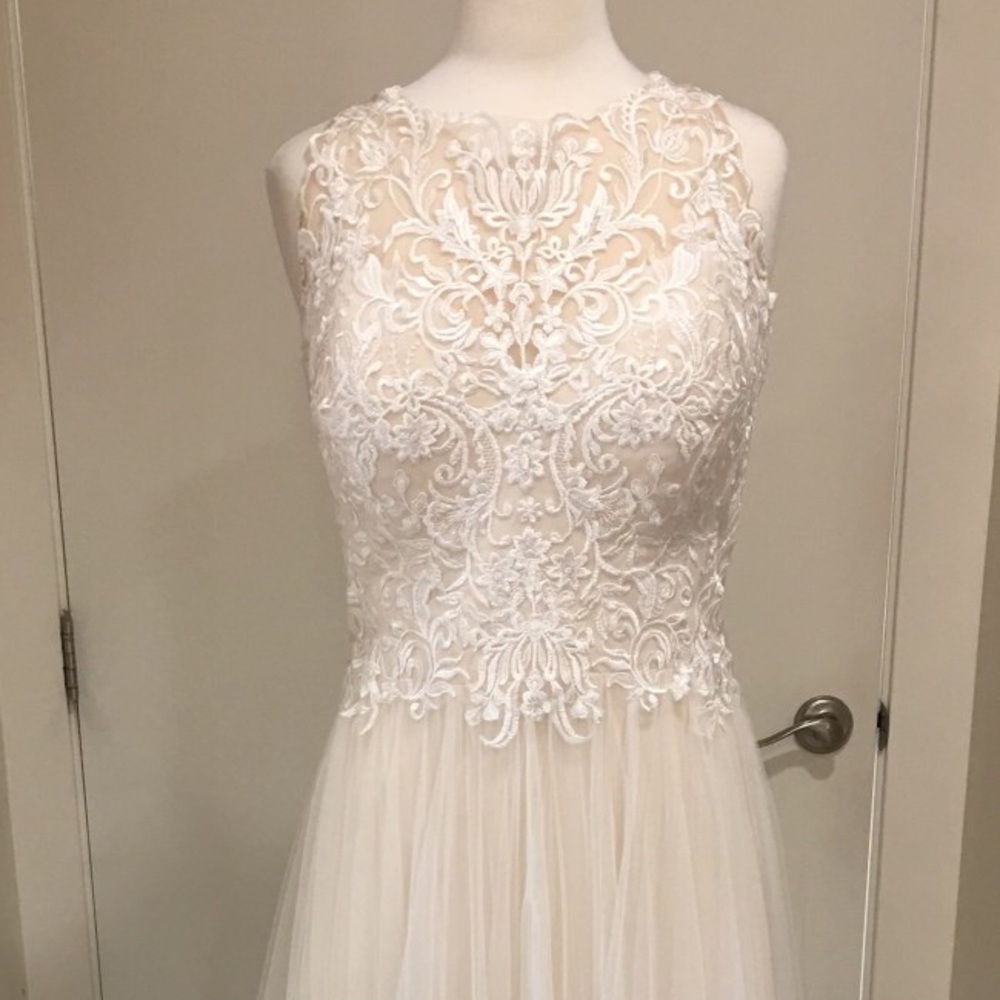 Bridal gown